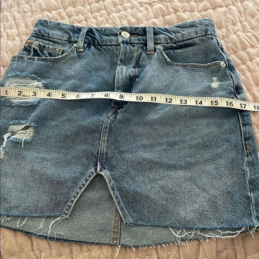 Good American Blue Distressed Mini Skirt 0